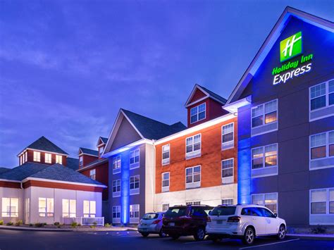 Mystic inn - Inn At Mystic, Mystic, Connecticut. 9,941 likes · 30 talking about this · 18,208 were here. The Inn at Mystic is an intimate resort on 14 landscaped acres with breathtaking water views near the heart... 